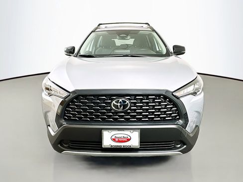 Certified 2025 Toyota Corolla Cross LE image 2