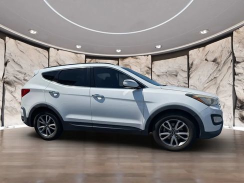 Used 2014 Hyundai Santa Fe Sport 2.0T FWD image 4