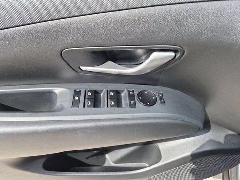 Used 2025 Hyundai Tucson SEL FWD image 13