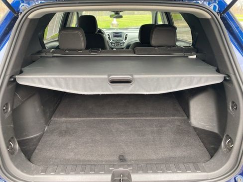 Used 2023 Chevrolet Equinox LS AWD/4WD image 17