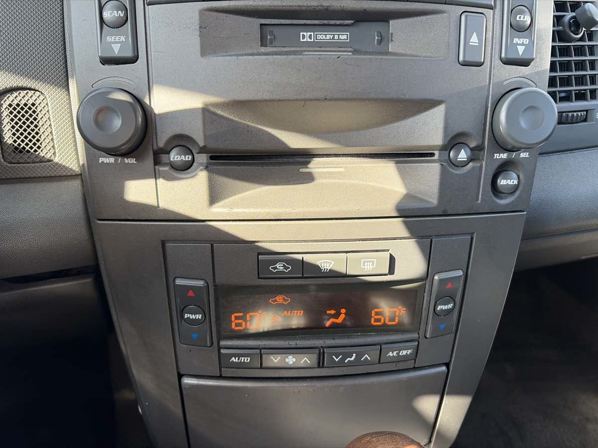 Used 2003 Cadillac CTS 3.2 w/ Preferred Equipment Group RWD image 36