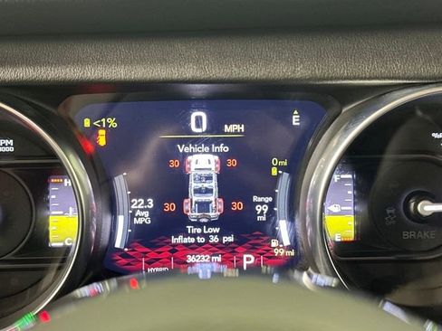 Used 2023 Jeep Wrangler Unlimited Sahara w/ Cold Weather Group image 18