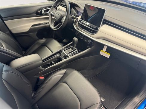 New 2026 Jeep Compass Limited image 4