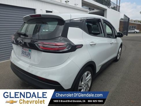 Used 2023 Chevrolet Bolt LT w/ Driver Confidence Package FWD image 5