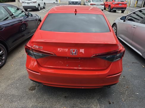 Used 2022 Honda Civic LX image 6