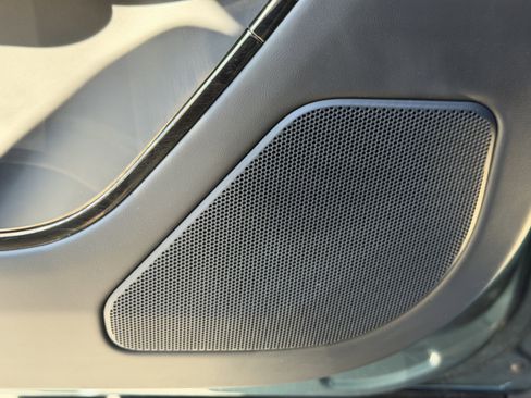 Used 2023 Land Rover Range Rover Sport SE Dynamic image 20