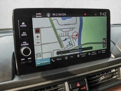 Used 2023 Honda Pilot Elite image 18