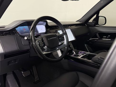 Used 2023 Land Rover Range Rover SE AWD/4WD image 4