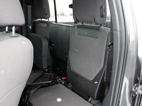 Used 2019 Toyota Tacoma TRD Sport image 27