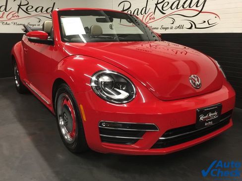 Used 2018 Volkswagen Beetle 2.0T Coast image 3