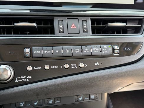 Certified 2025 Lexus ES 350 350 w/ Premium Package image 21