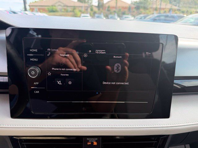 Certified 2025 Volkswagen Taos S AWD/4WD image 18
