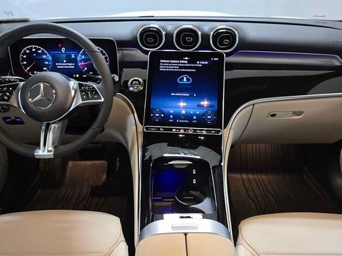 Certified 2026 Mercedes-Benz GLC 300 4MATIC image 18