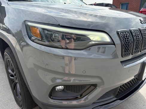 Used 2023 Jeep Cherokee Altitude Lux w/ Lux Elite Package AWD/4WD image 28
