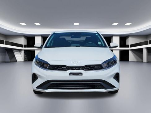 Used 2024 Kia Forte LX FWD image 9