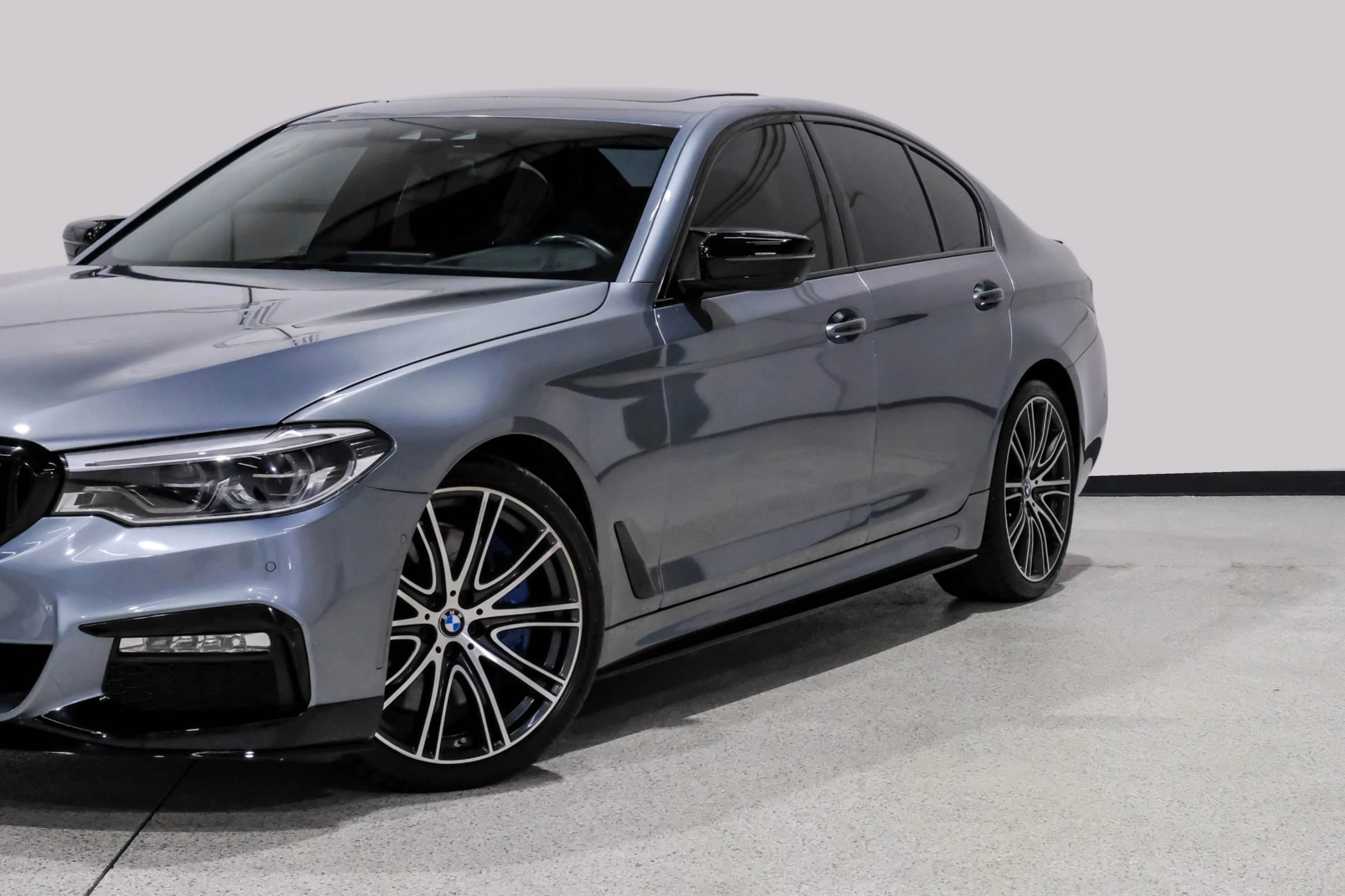Used 2017 BMW 540i RWD image 13