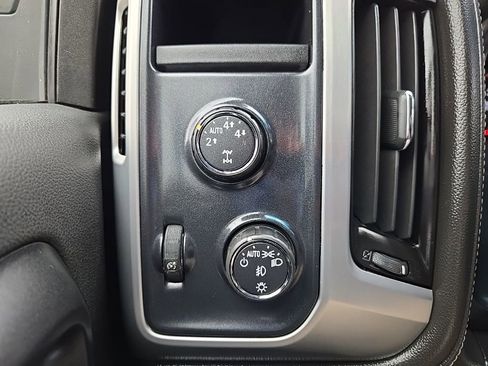 Used 2014 GMC Sierra 1500 SLE w/ SLE Value Package AWD/4WD image 21