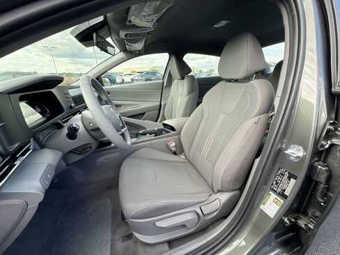 New 2025 Hyundai Elantra Sport w/ Cargo Package image 13