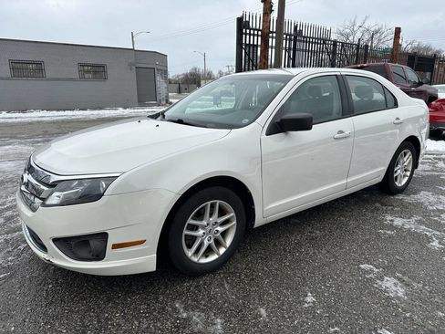 Used 2012 Ford Fusion S image 1