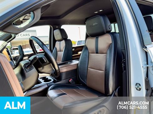 Used 2021 Chevrolet Silverado 3500 High Country AWD/4WD image 23