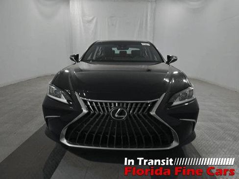Used 2022 Lexus ES 250 w/ Premium Package AWD/4WD image 1