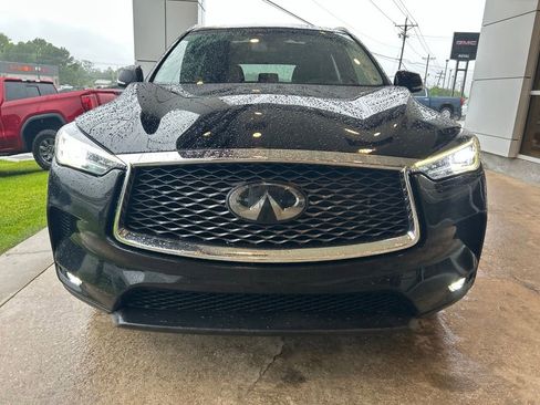 Used 2019 INFINITI QX50 Luxe w/ Navigation Package FWD image 3