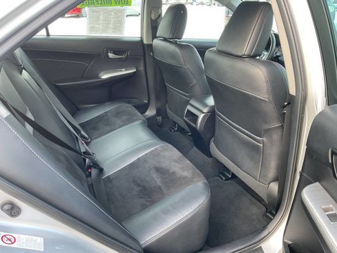 Used 2013 Toyota Camry SE w/ Leather Pkg image 37