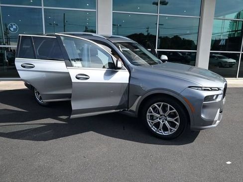 Used 2024 BMW X7 xDrive40i AWD/4WD image 32