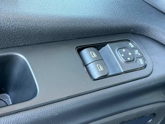 Used 2023 Mercedes-Benz Sprinter 2500 image 12