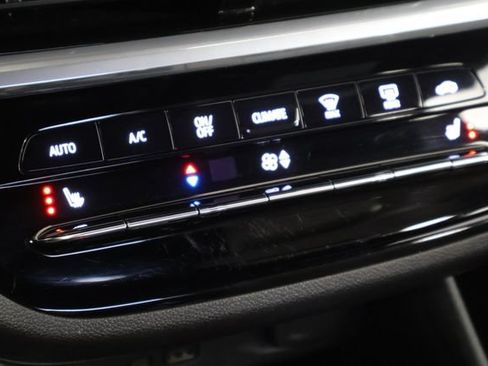 Used 2024 Buick Envista Avenir FWD image 26