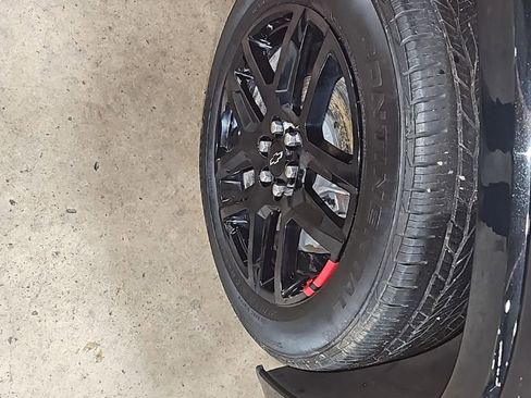 Used 2024 Chevrolet Traverse Premier w/ Redline Edition image 10