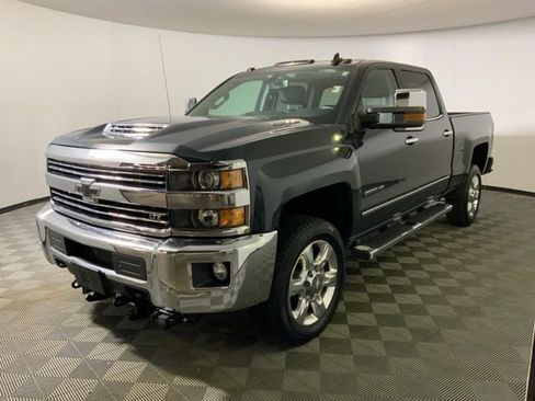 Used 2018 Chevrolet Silverado 2500 LTZ w/ Duramax Plus Package image 4