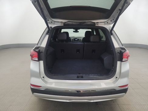 Used 2022 Chevrolet Equinox RS w/ RS Leather Package FWD image 29