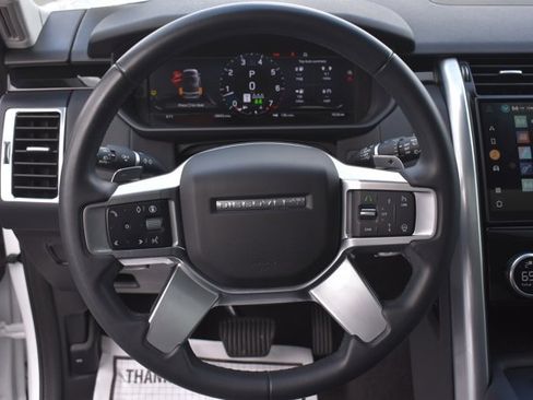 Used 2024 Land Rover Discovery S AWD/4WD image 22