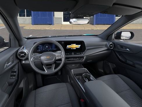 New 2025 Chevrolet Equinox LT image 15