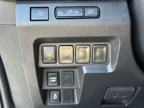 Used 2022 Nissan Frontier Pro-X w/ Technology Package image 30