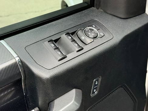 Used 2018 Ford F150 XLT w/ Equipment Group 302A Luxury image 12