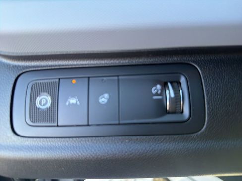 New 2027 Chevrolet Bolt LT w/ Comfort Package image 21