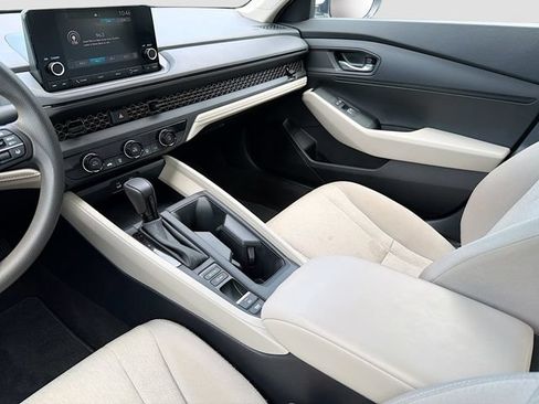 Used 2025 Honda Accord LX image 22
