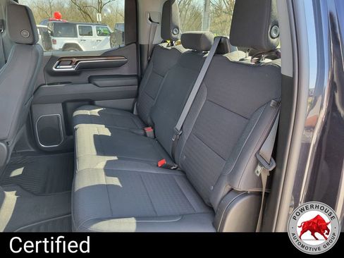 Used 2023 Chevrolet Silverado 1500 LT AWD/4WD image 16