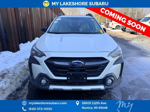 Used 2025 Subaru Outback Limited image 2