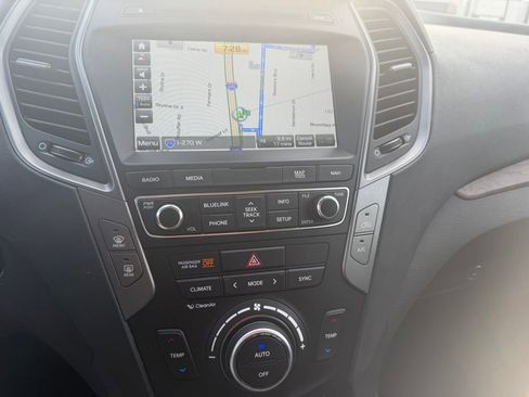 Used 2018 Hyundai Santa Fe Sport w/ 2.0T Ultimate Tech Package 05 AWD/4WD image 10
