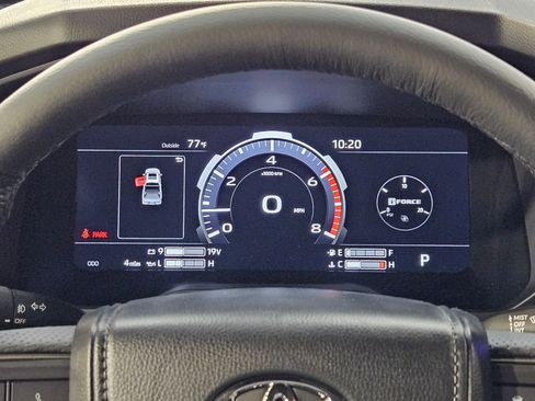 New 2026 Toyota Tundra Limited AWD/4WD image 16