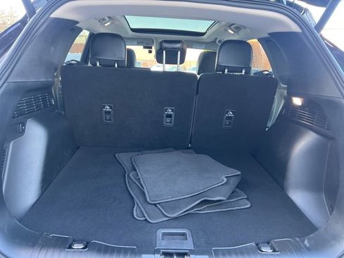 Used 2020 Ford Escape Titanium image 15