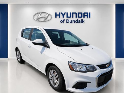Used 2020 Chevrolet Sonic LT FWD image 1