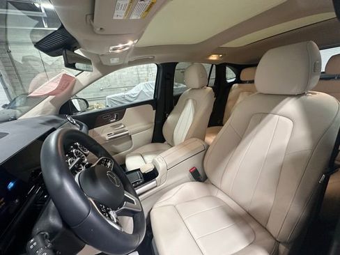 Certified 2023 Mercedes-Benz GLA 250 4MATIC image 13