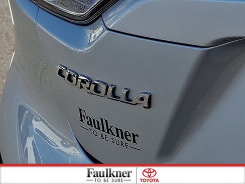 Certified 2025 Toyota Corolla LE FWD image 29