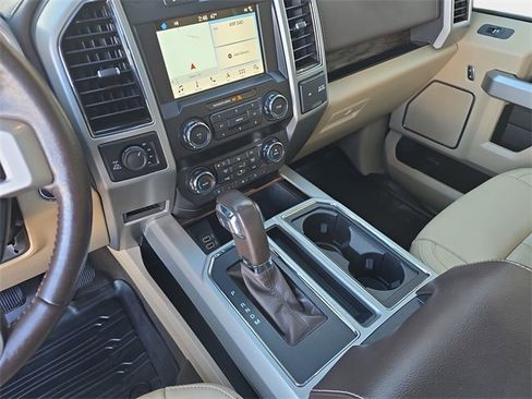 Used 2019 Ford F150 Lariat w/ Equipment Group 501A Mid image 21