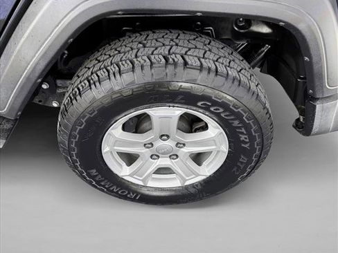 Used 2018 Jeep Wrangler Unlimited Sport S AWD/4WD image 8