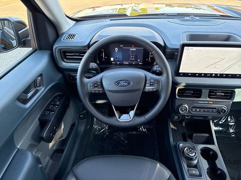 New 2025 Ford Maverick Lariat w/ Black Appearance Package AWD/4WD image 29